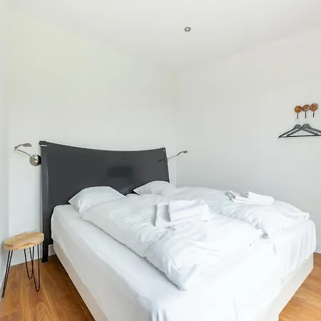 In Forested Netherlands With Terrace, Cleaning Included Ferienhaus *